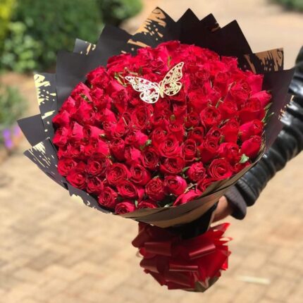 Red roses bouquet